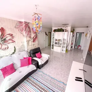 At Your Doorstep - Bedrooms Séjour chez l'habitant